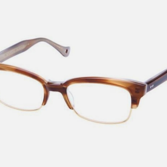 Dita Rire - Picture 2 of 2